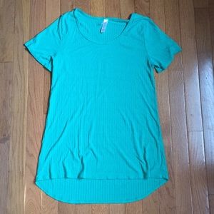 Lularoe Classic Tee